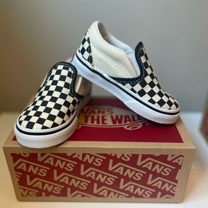 NIB checkered Vans